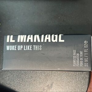 IL MAKIAGE Flawless Base Foundation - nib series cl060
